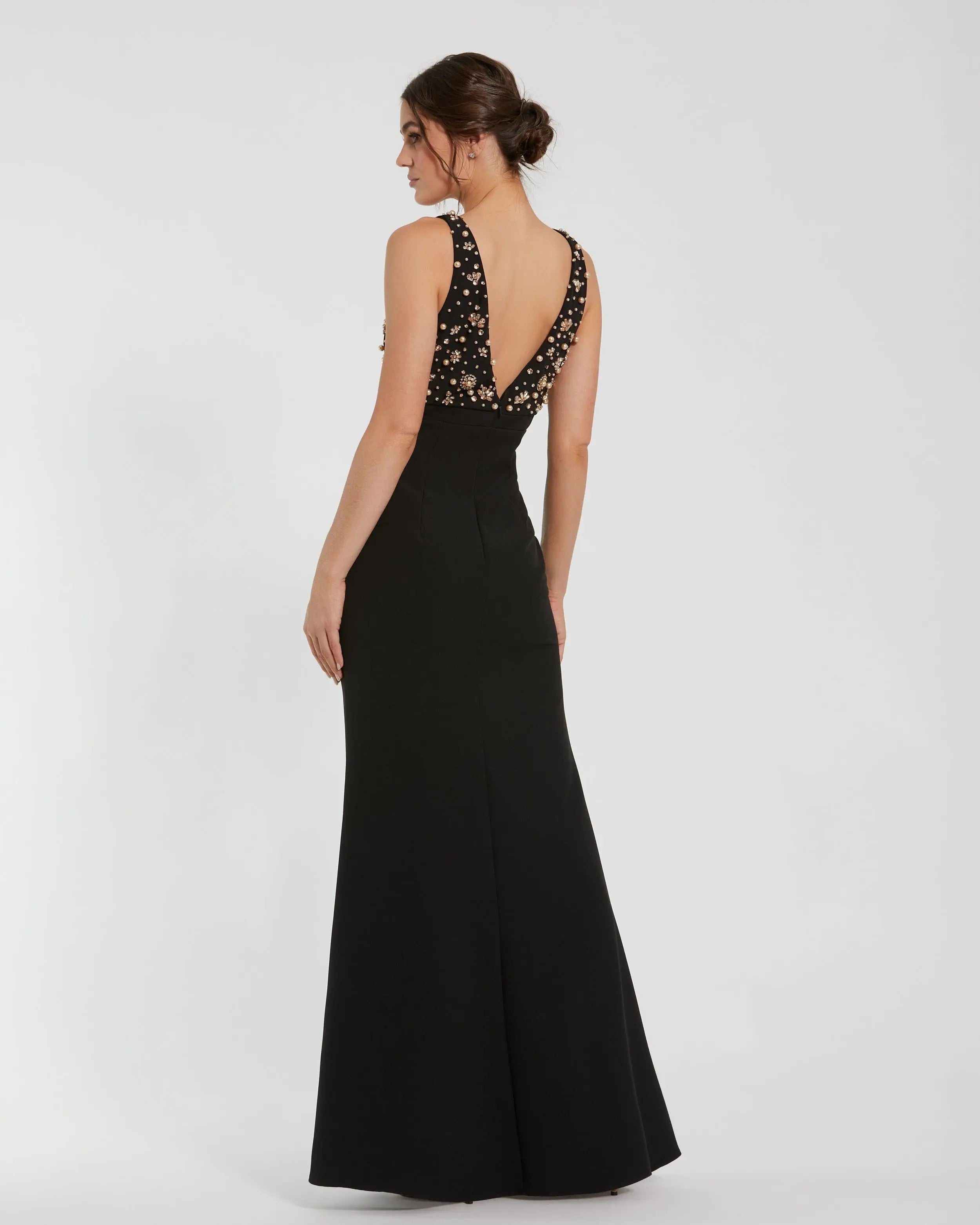 Petite Black Crepe Sleeveless Beaded V Neck Gown With Bow